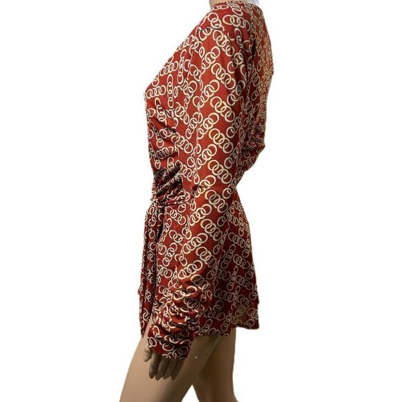 CAbi Red Geometric Long Sleeve Wrap Top Sz M Coach Cowgirl Chain Design Academia - Picture 11 of 15